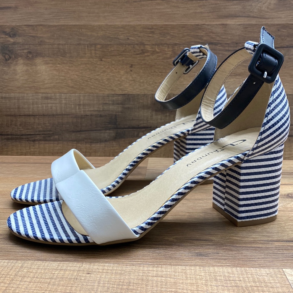Wmns Sandals By Laundry Brand New